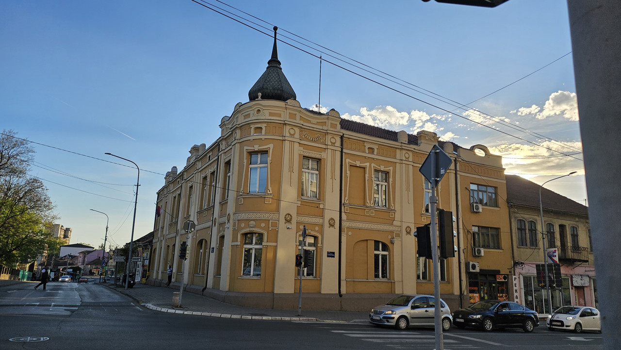 Улица којом свакодневно пролазиш